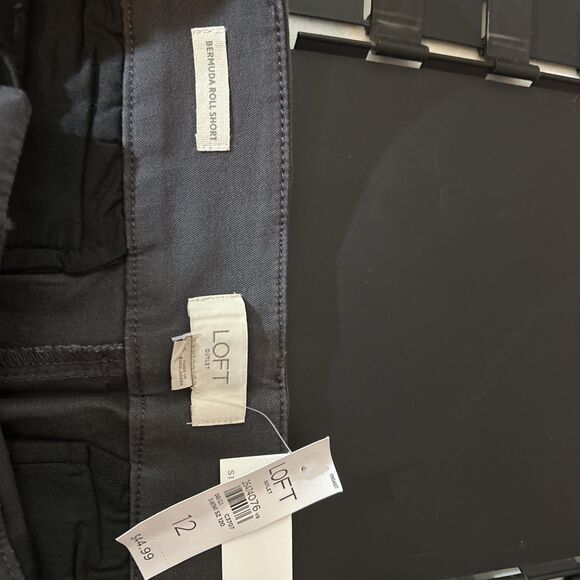 Loft Bermuda Roll Shorts Womens size 12 Stretch Dark Gray Mid Rise New - Picture 6 of 8